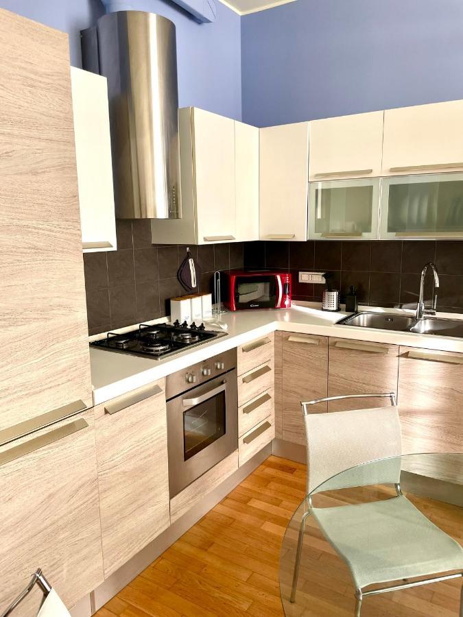 Luxury Four-Room Apartment In Monza Centro - 2 Min Walk To Train Station Ngoại thất bức ảnh