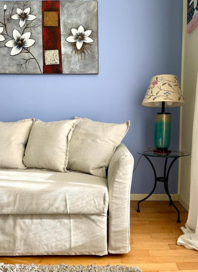 Luxury Four-Room Apartment In Monza Centro - 2 Min Walk To Train Station Ngoại thất bức ảnh