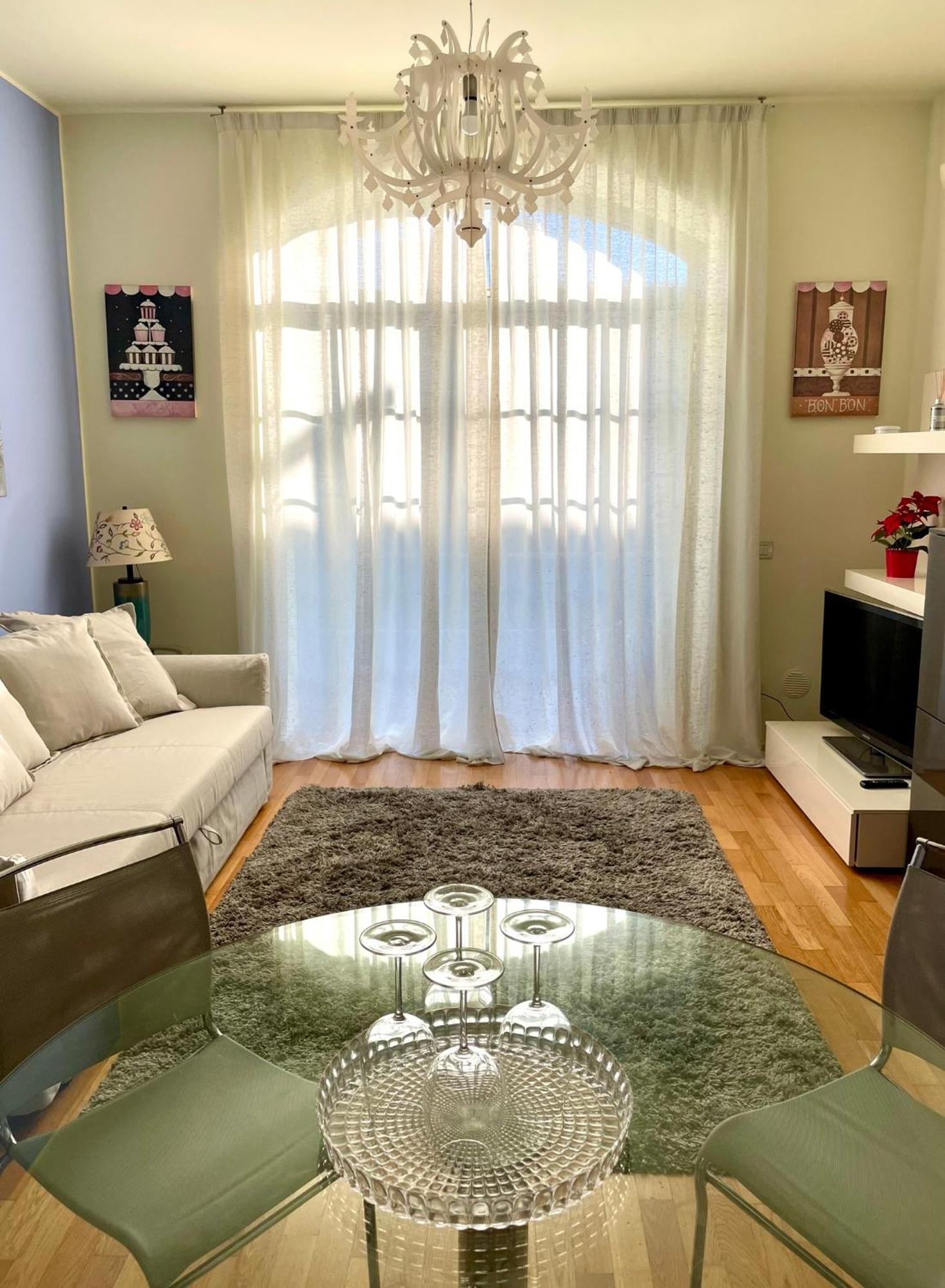 Luxury Four-Room Apartment In Monza Centro - 2 Min Walk To Train Station Ngoại thất bức ảnh